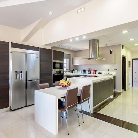 Luxury Villa In City Center With Rooftop Swimming Pool Hanya Dış mekan fotoğraf