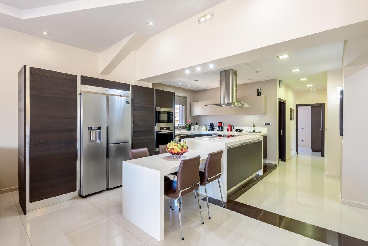 Luxury Villa In City Center With Rooftop Swimming Pool Hanya Dış mekan fotoğraf